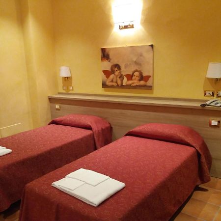 Casa Di Santa Francesca Romana A Ponte Rotto Zewnętrze zdjęcie
