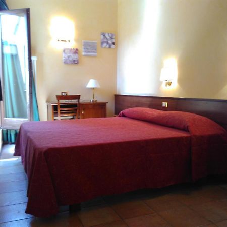 Casa Di Santa Francesca Romana A Ponte Rotto Zewnętrze zdjęcie