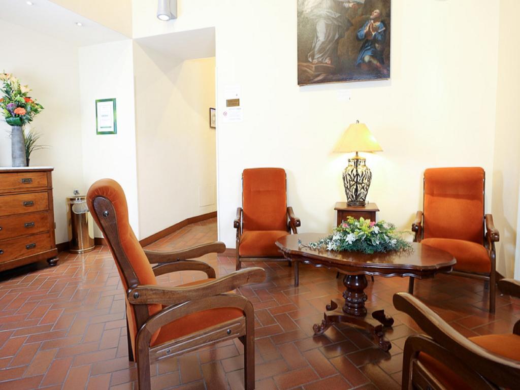 Casa Di Santa Francesca Romana A Ponte Rotto Zewnętrze zdjęcie