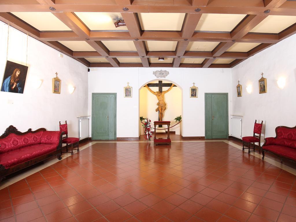 Casa Di Santa Francesca Romana A Ponte Rotto Zewnętrze zdjęcie