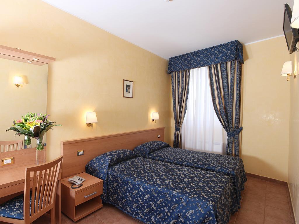 Casa Di Santa Francesca Romana A Ponte Rotto Pokój zdjęcie