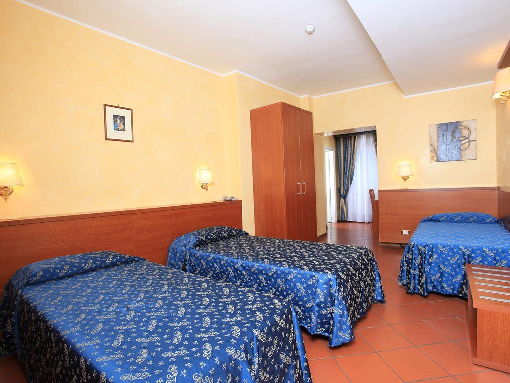 Casa Di Santa Francesca Romana A Ponte Rotto Pokój zdjęcie